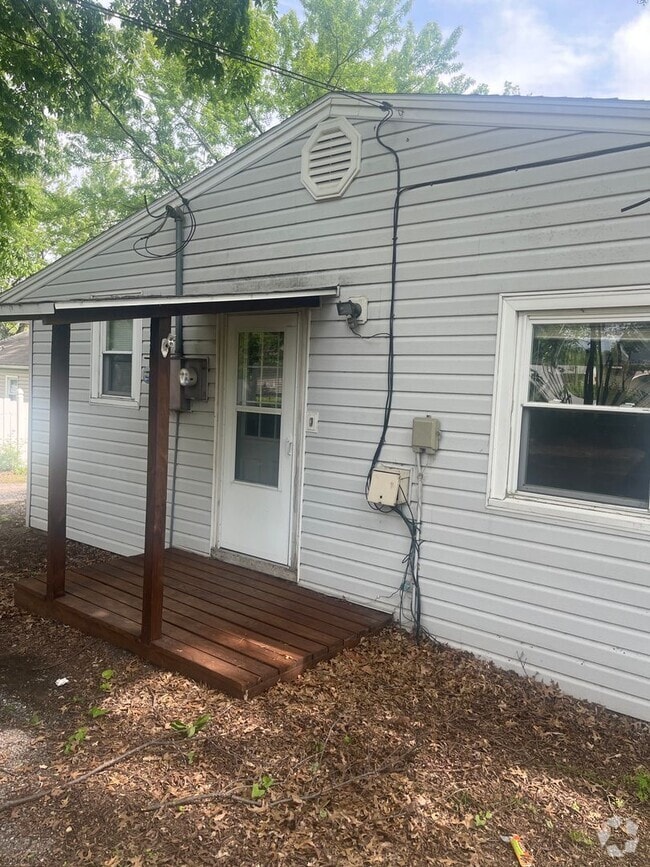 Building Photo - 407 Hamilton St Unit 2 Rental