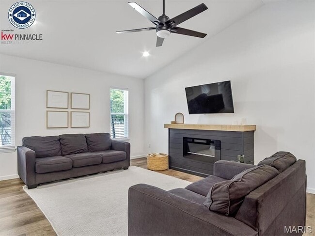 Photo - 1159 Lear Ln