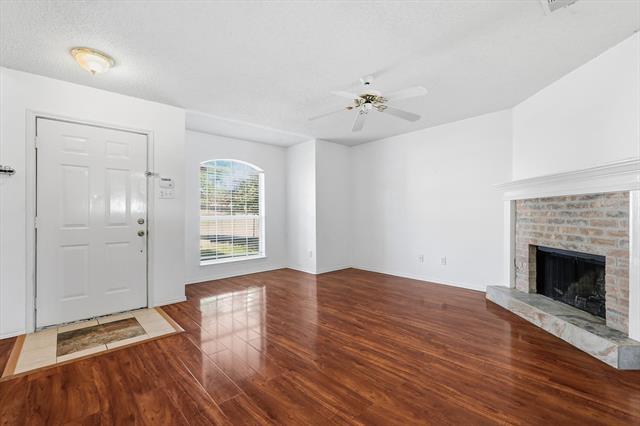 Photo - 1400 St Gallen Ln