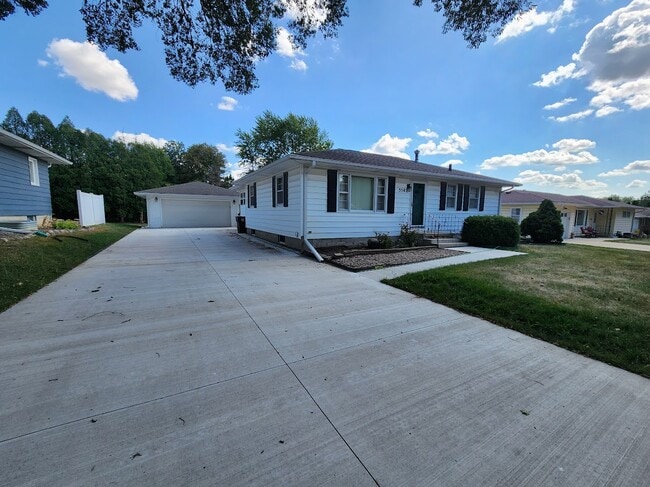 Building Photo - 3502 Veralta Dr