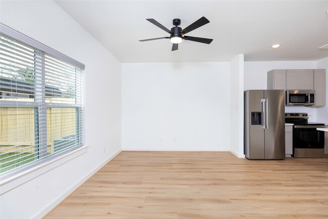 Photo - 1947 Longmire Villas Ct