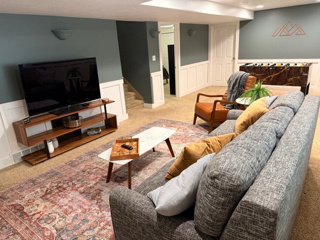 Photo - 676 E Howard Dr Unit Basement Apartment