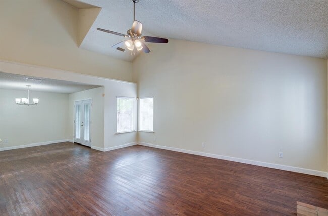 Photo - 1761 E Jordan Ave
