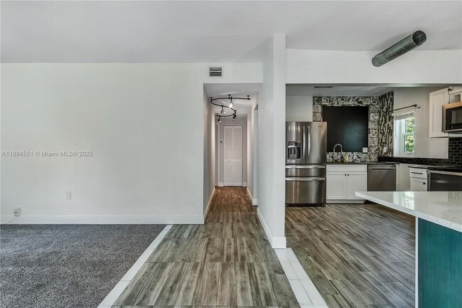 Photo - 5900 SW 44th Terrace