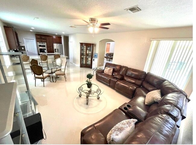 Photo - 10454 Galleria St