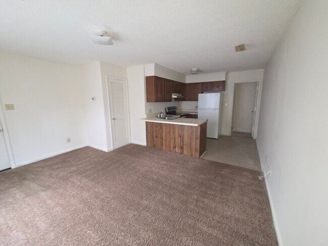 Photo - 309 Beech St Unit 309-E E. Beech St