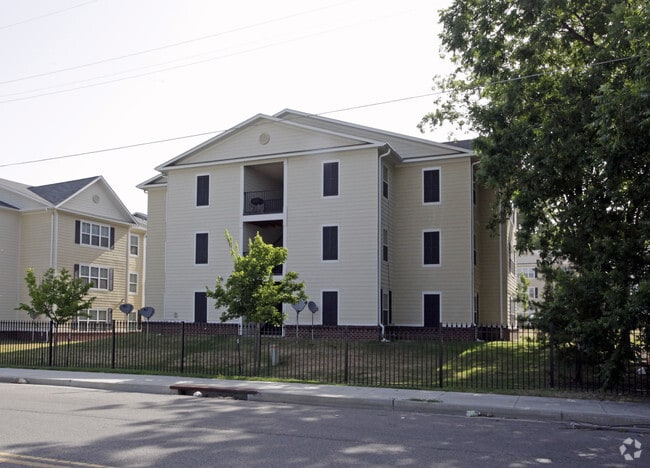 Ruby Oaks Apartments