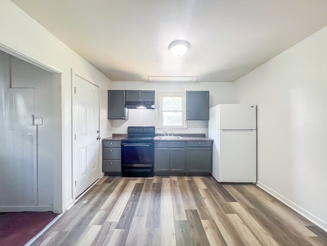 Photo - 1107 W Augusta Ave