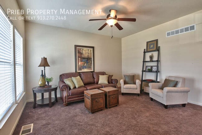 Photo - 254 N Ferrel St