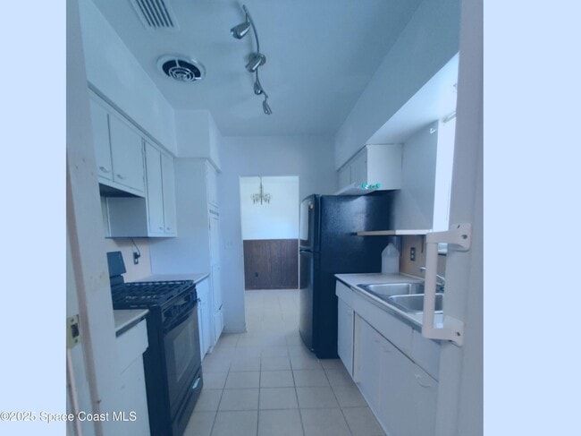 Photo - 700 Lund Cir