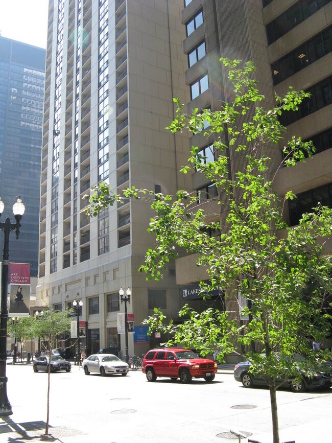 Photo - 200 N Dearborn St Condo Unit 4005