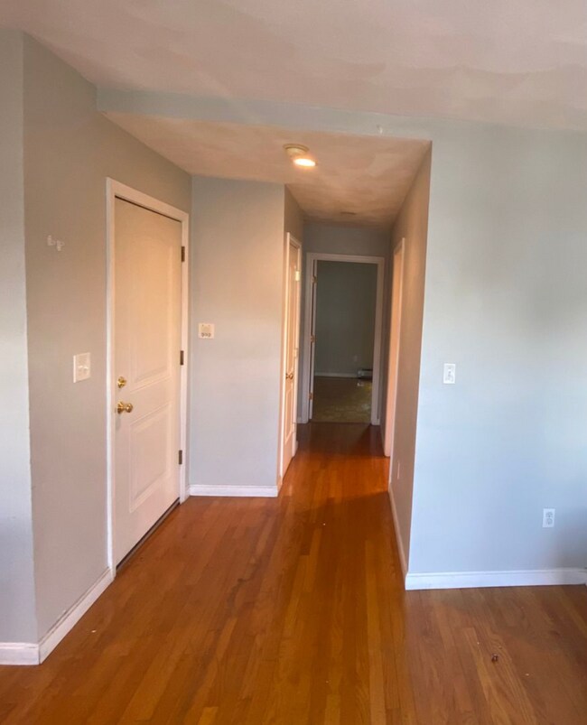 Photo - 329 Paris St Unidad 2