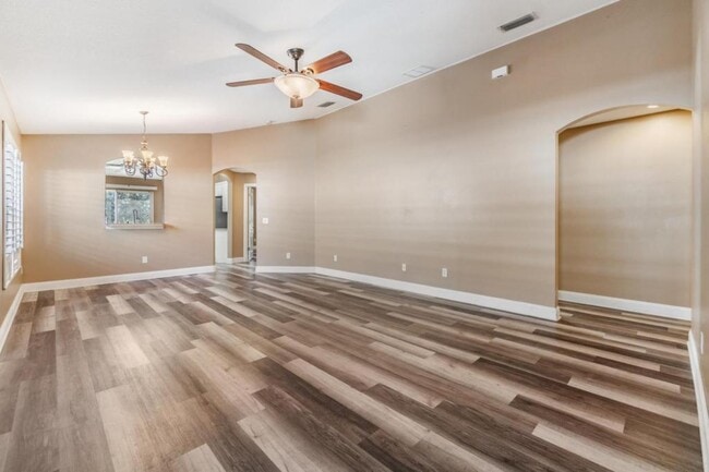 Photo - 10050 Landport Way