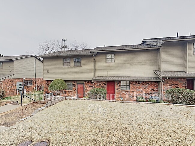 Building Photo - 1330 Hunters Ridge Rd Rental