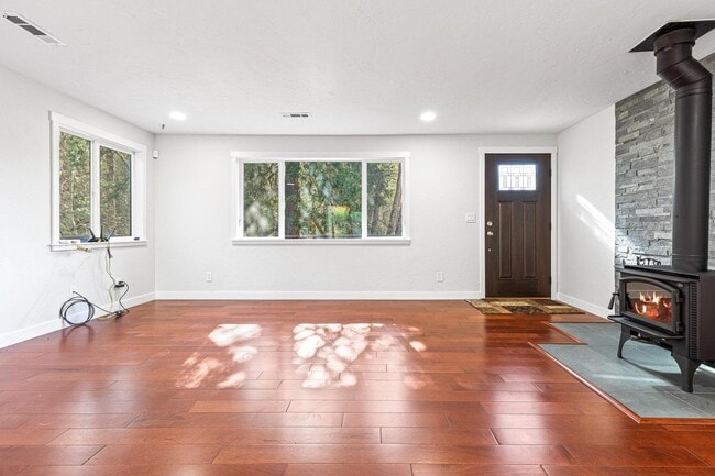 Photo - 2677 Humbug Creek Rd