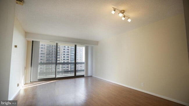 Photo - 5505 Seminary Rd Unit 1418N