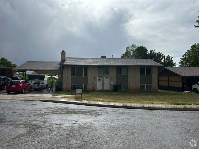 Building Photo - Charming 3 bedroom in Cedar City! Rental