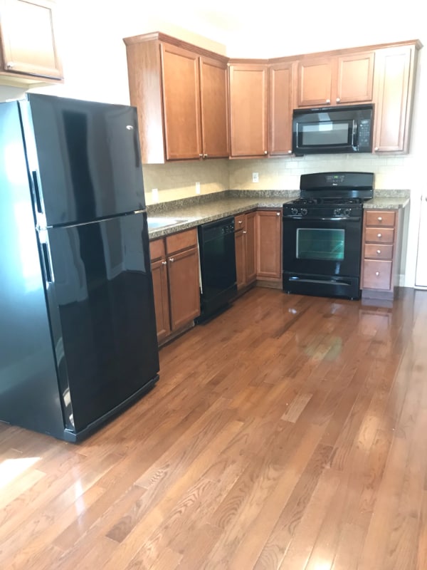 Building Photo - 469 Tacoma Ave