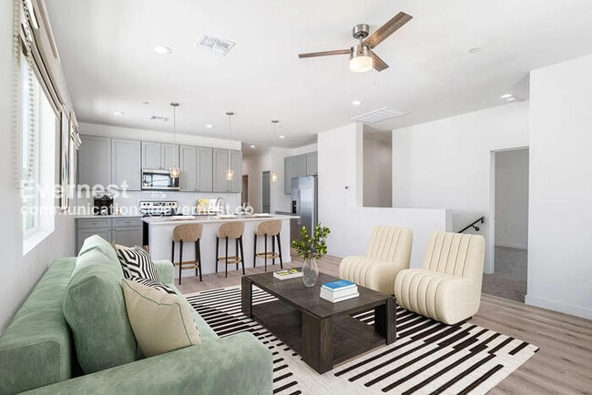 Photo - 1500 N 35th St