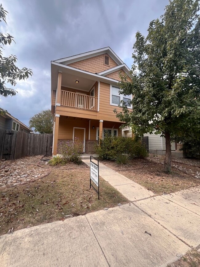 Photo - Blanco Vista 3 bed 2.5 bath