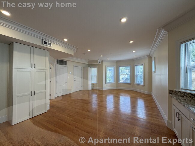 65 Newton St Unit 2