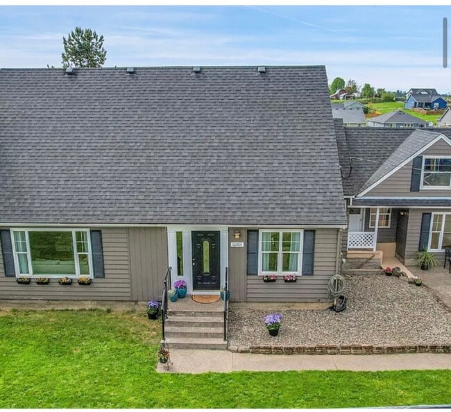 Photo - 10701 N Pershing St