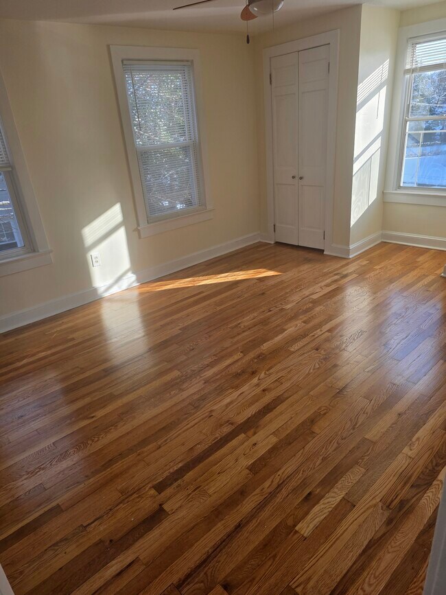 Photo - 470 Connecticut Ave