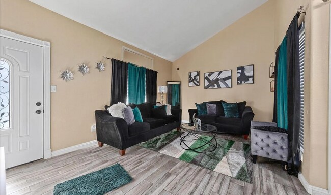 Photo - 2617 Pinon Springs Cir Unit 1