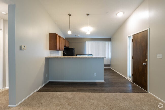 1BR, 1BA - Chestnut