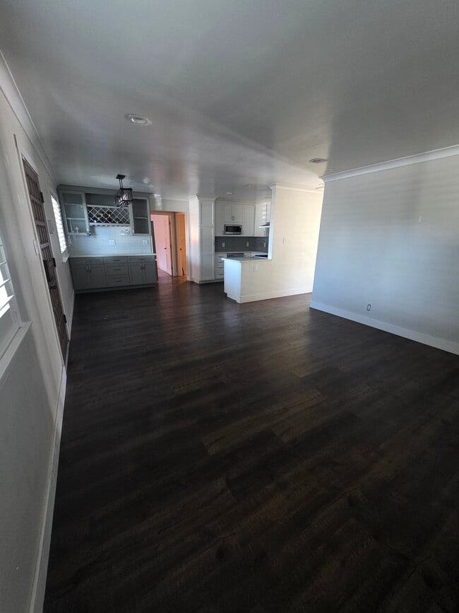 624 N Fair Oaks Ave Unit Main