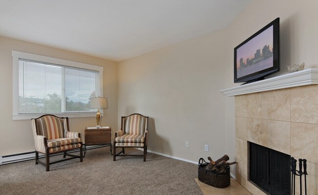 Photo - 3626 14th Ave W Unit 204