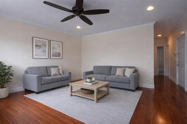 Photo - 32 Beacon Ave Unit 3