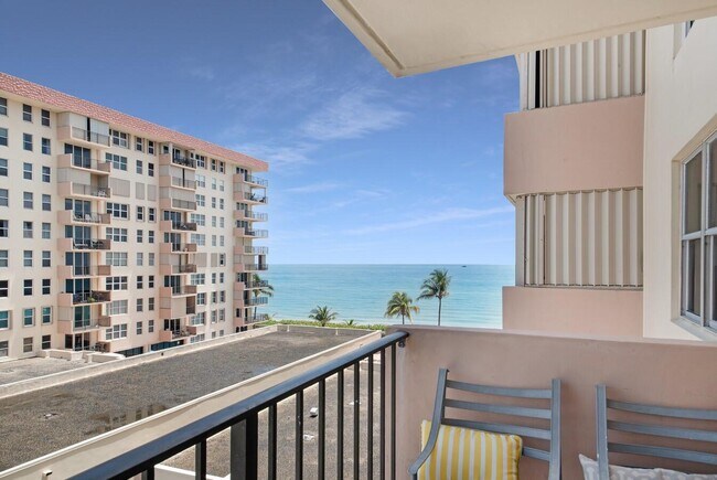 Photo - 1147 Hillsboro Mile Condo Unit 505