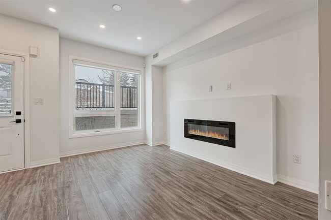 Photo - 1654 Pleasure Valley Path