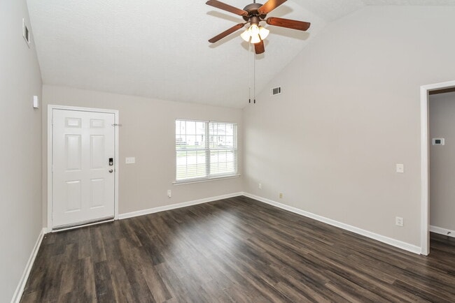 Photo - 1045 Tammy Sue Ln