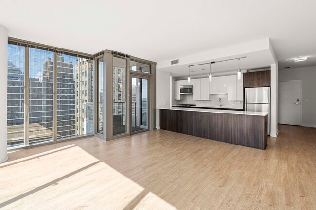 Photo - 221 N Garland Ct