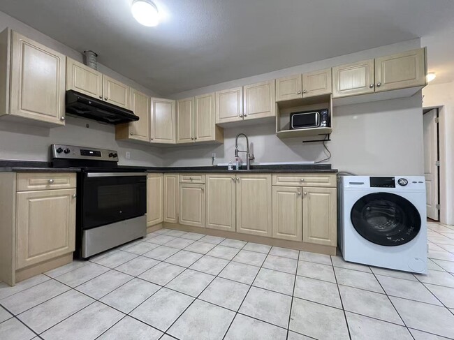 Photo - 8680-168A 168a St Unit Two bedroom downstairs