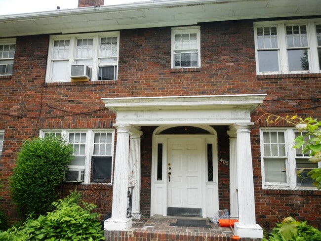 Photo - 1405 Severn St