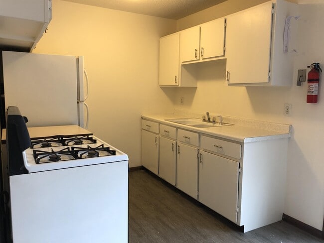 Photo - 1412 Osborne Rd NE