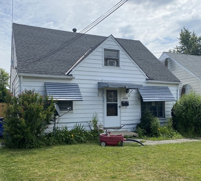 Photo - 3753 W 117th St Unit 3753 West 117th St Up