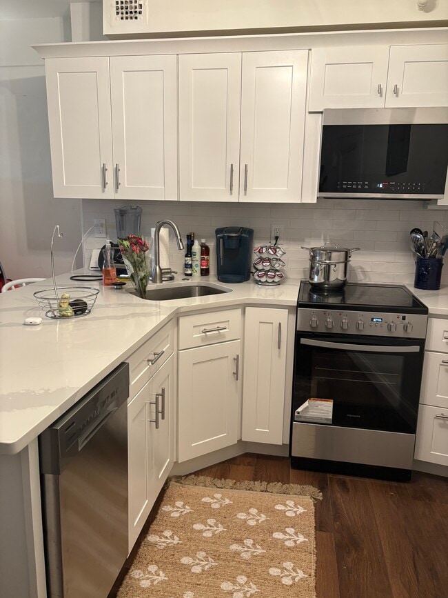 Photo - 145 Pinckney St Condo Unit 102