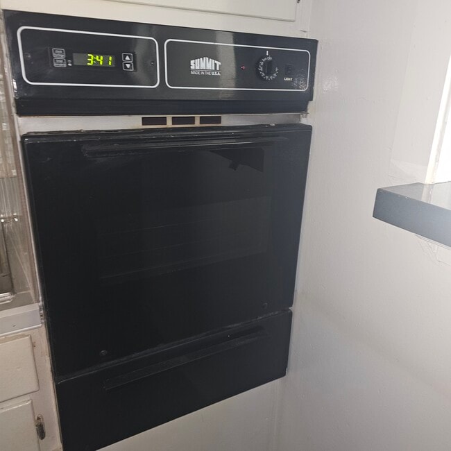 Photo - 2965 Pharr Ct S Northwest