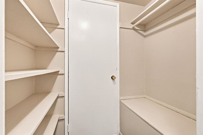 3419 University Blvd W Unit 303