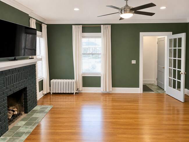 411 College Ave SE Unit 411