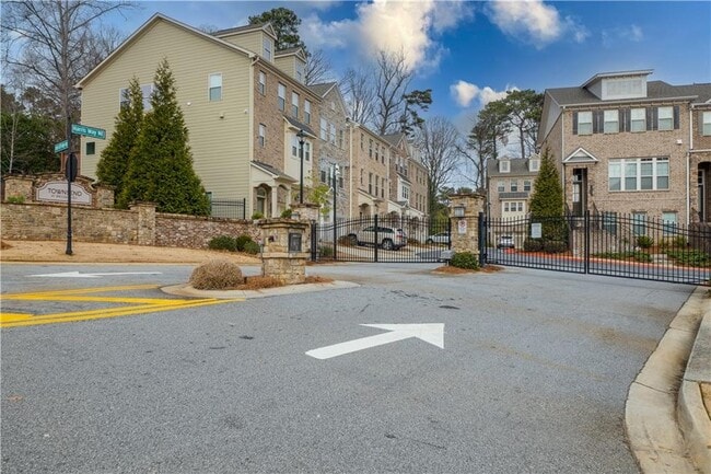 Building Photo - 1313 Harris Way S