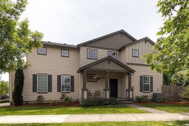 Building Photo - 3425 SE Hare Ave