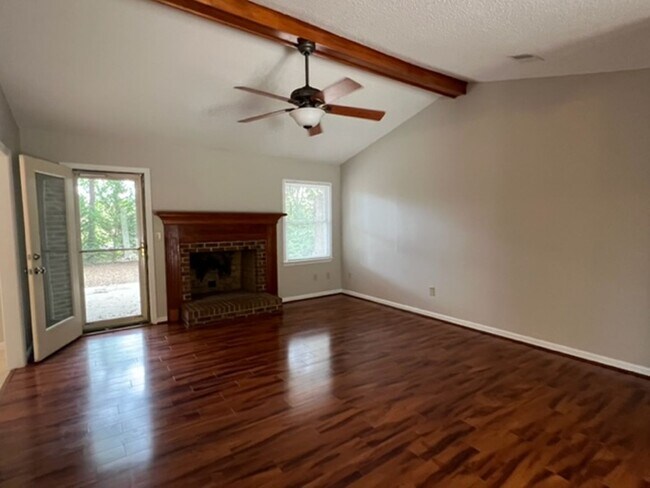 Photo - Ranch home w/ 3 bedrooms, 2 baths, 1 car g...