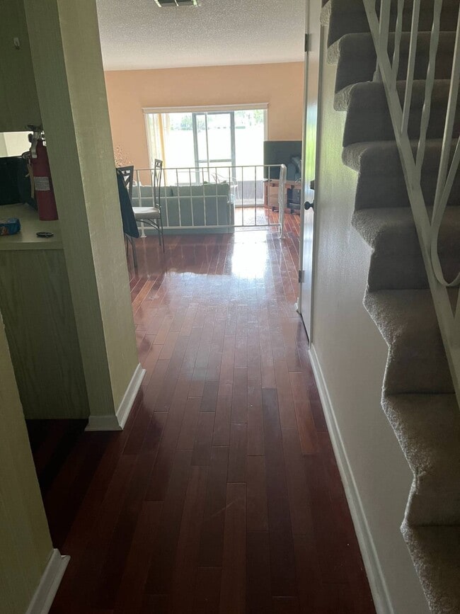 Photo - 3731 Edgewater Dr