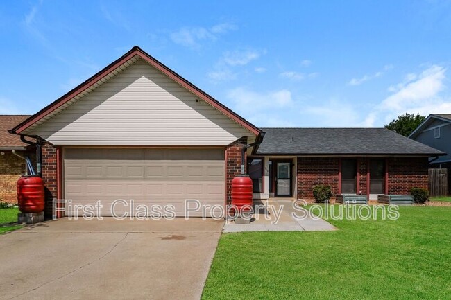 Building Photo - 713 Sage Brush Rd