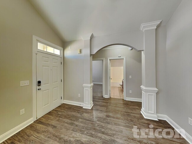 Photo - 4837 Samuel Richard St